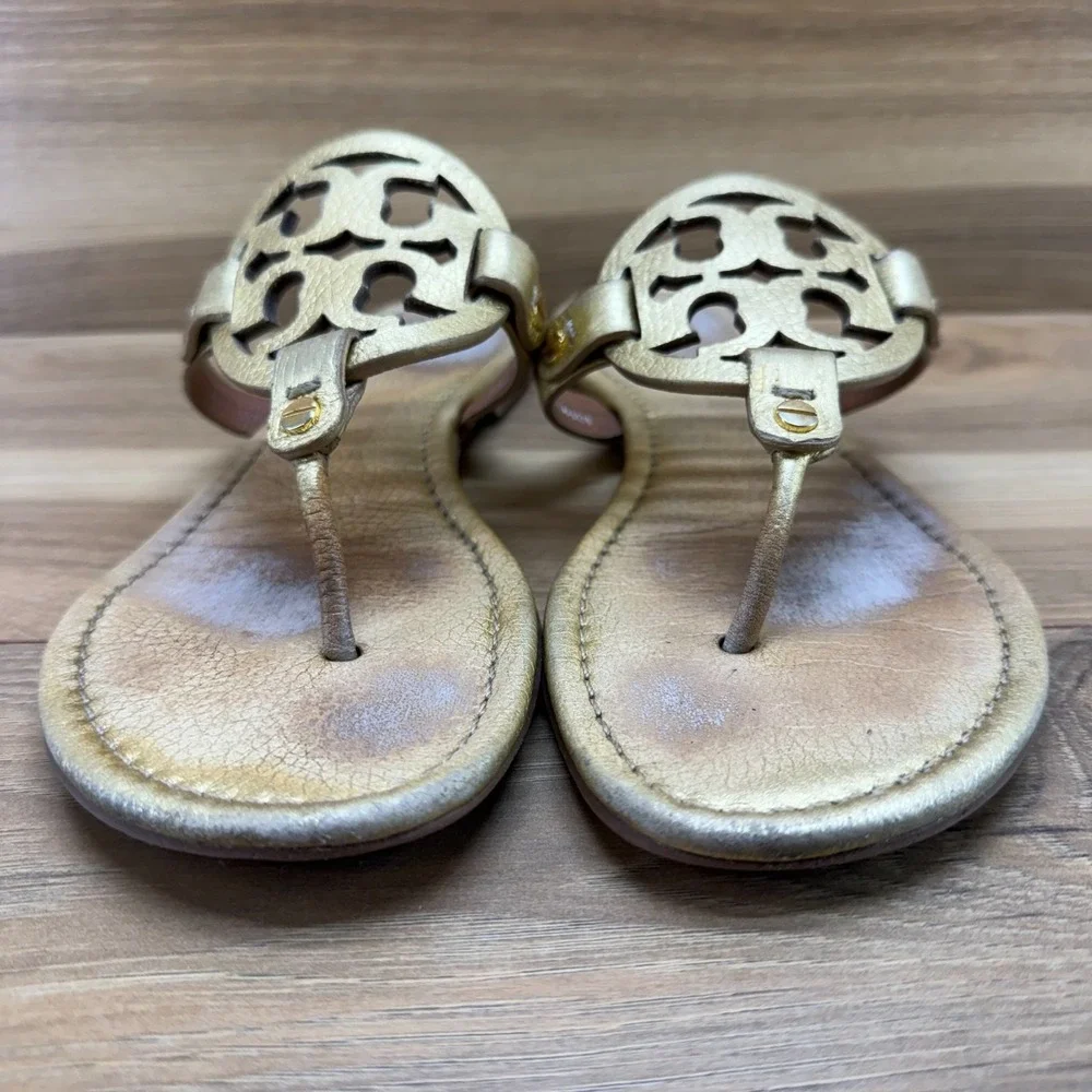 Tory Burch Miller Flip Flops 9 M Gold Pebble Leather Vacation Resort
